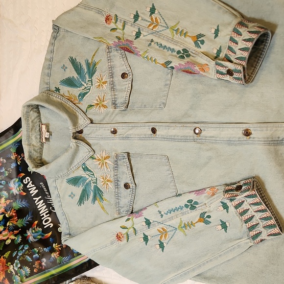 Johnny Was Denim Jean Jacket Oversized Shirt Embroidered Button Front XL Vintage - Picture 1 of 11